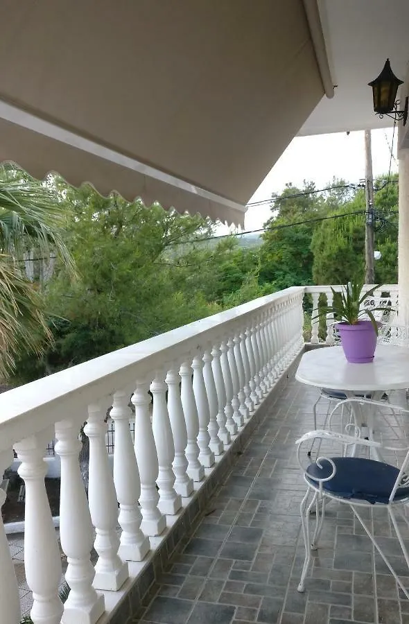Olga Beachfront Apartments Toroni Greece